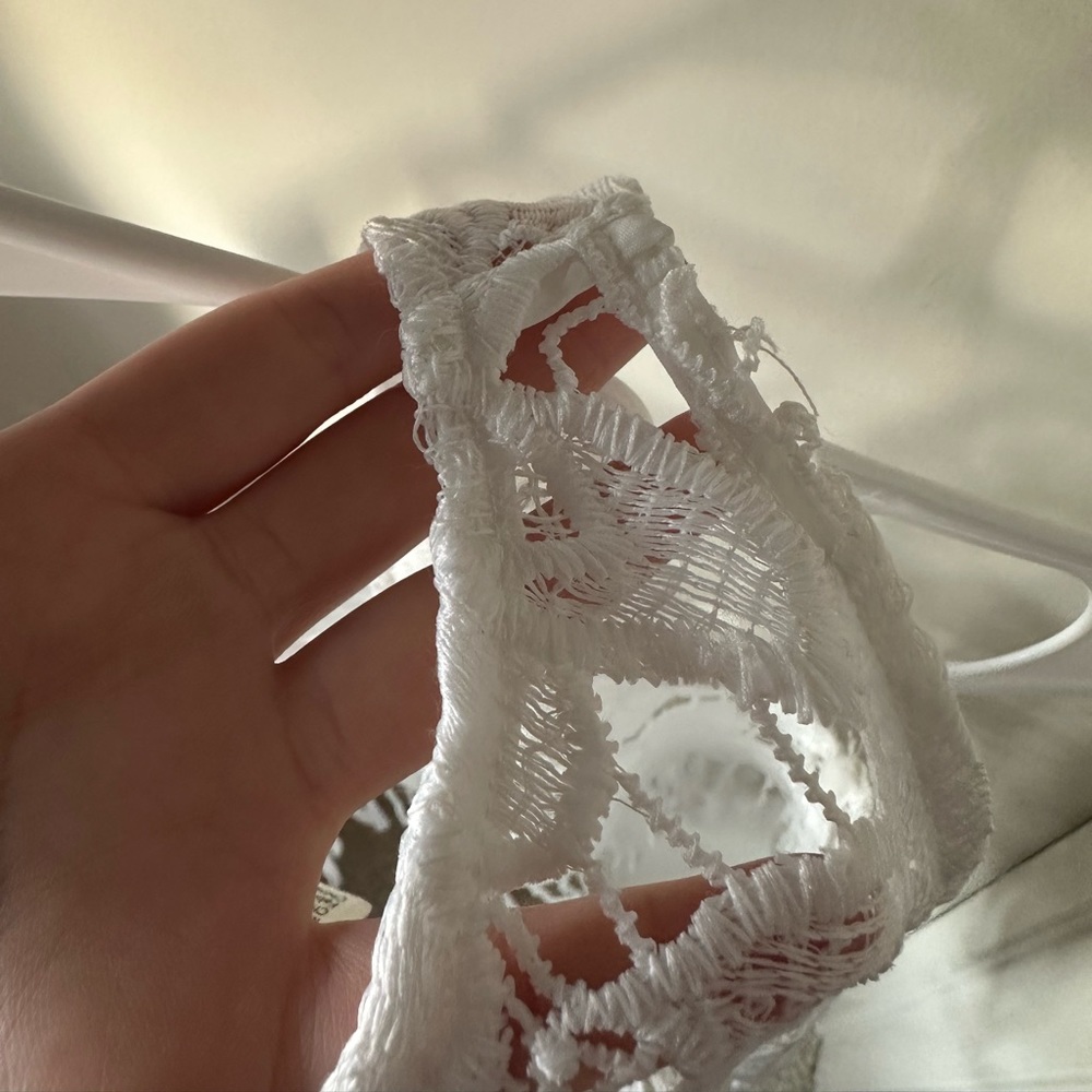 NWOT White crop top - Picture 8 of 8